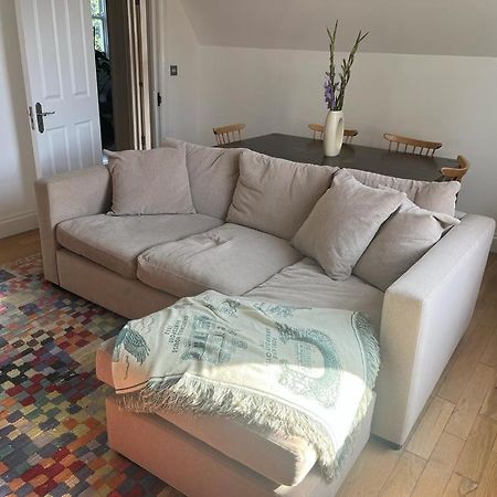 2 Bedroom Top Floor Flat, West Dulwich Free Street Parking ลอนดอน ภายนอก รูปภาพ