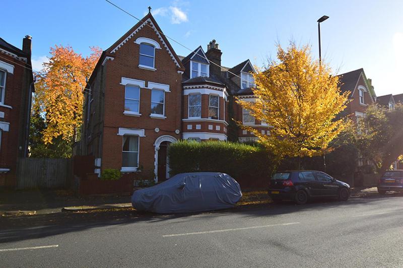 2 Bedroom Top Floor Flat, West Dulwich Free Street Parking ลอนดอน ภายนอก รูปภาพ